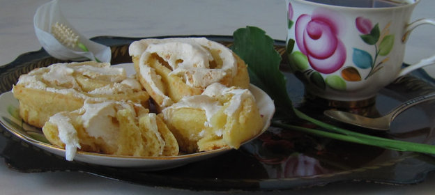 Клубничная лапша с пломбиром