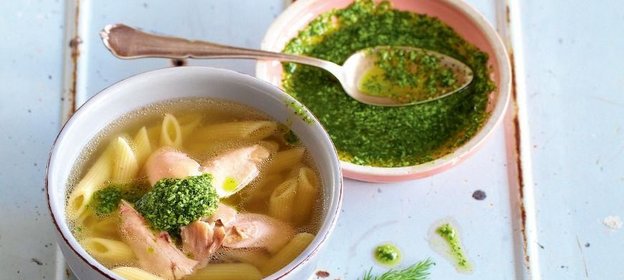 Куриная лапша в новом стиле с песто из укропа