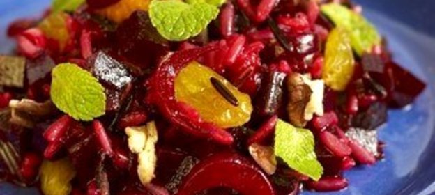 Салат из свеклы с изюмом