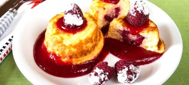 Творожно-рисовая запеканка с малиной