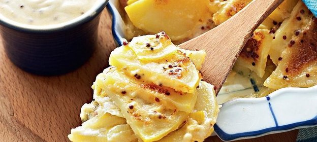 Запеканка картофельная с луком-пореем