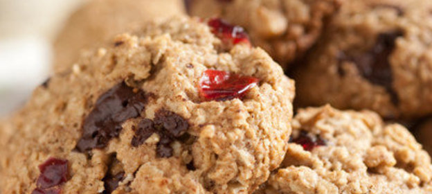 Овсяное печенье с клюквой и медом