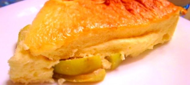 Творожная запеканка с яблоками