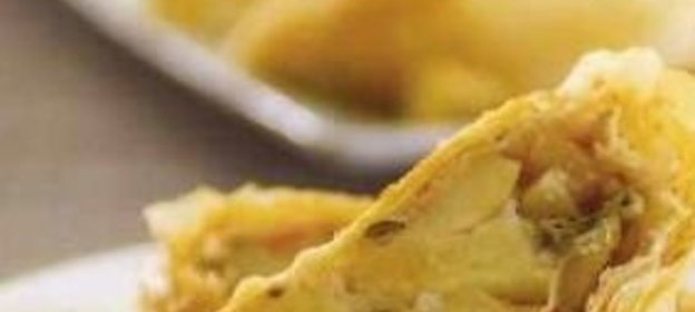 Салат овощной с кальмарами «пикантный»