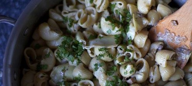 Паста с грибами и артишоками
