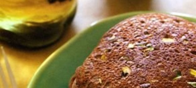 Шоколадные блинчики с фисташками
