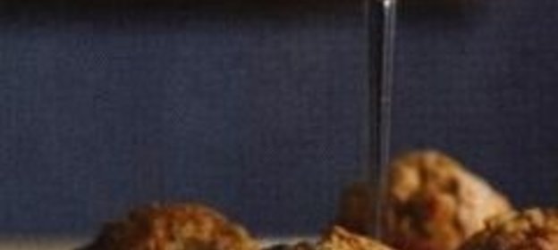 Салат из капусты с орехами