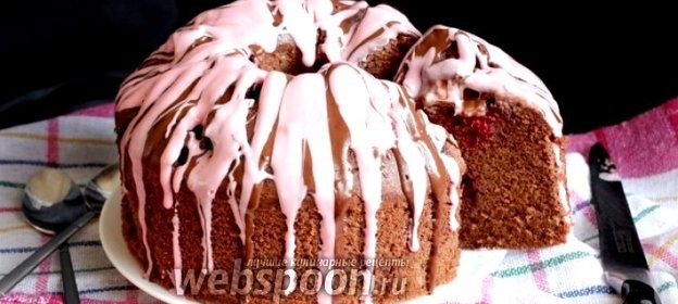 Шоколадно-вишнёвый кекс