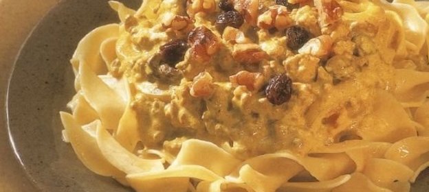 Лапша с нежной сливочной подливкой