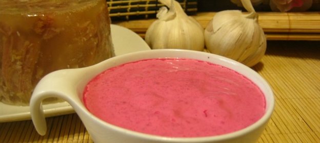 Майонезный соус со свеклой и хреном