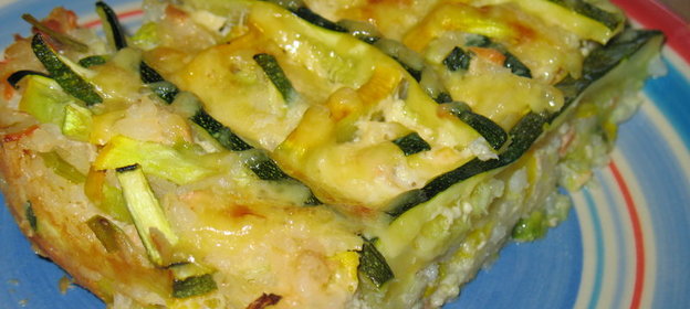 Рисовая запеканка с кабачками и консервированной рыбкой