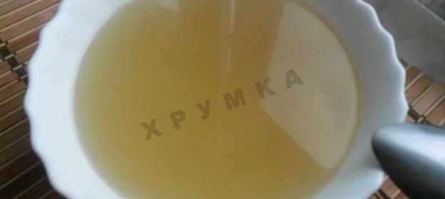 Прозрачный рыбный бульон