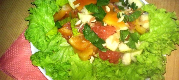 Салат с грушей и грейпфрутом