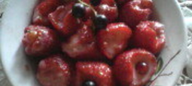 Клубника фаршированная