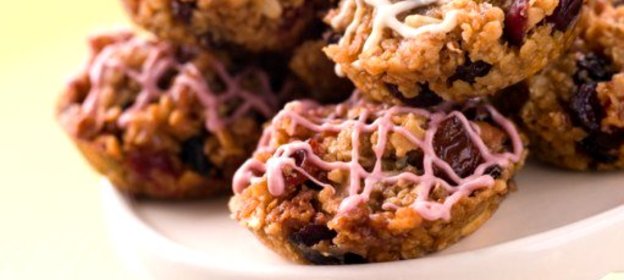 Овсяное печенье с вишней