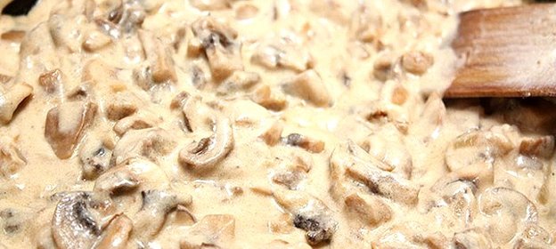 Грибной соус из шампиньонов со сливками