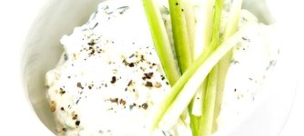 Дип из феты и зелени