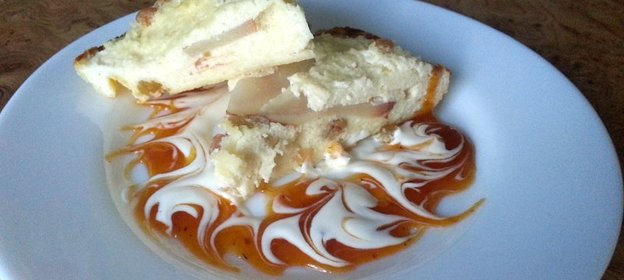 Запеканка творожная с грушей