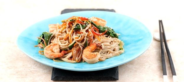 Рисовая лапша харусаме с креветками