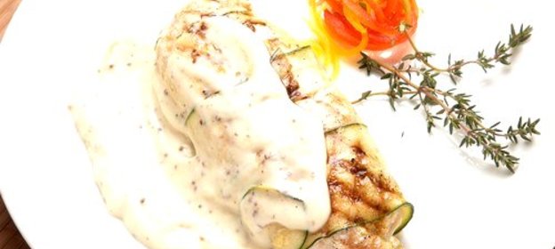 Медово-йогуртовый соус с горчицей к курице на гриле