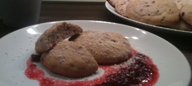 Печенье с брусникой