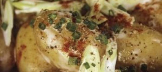 Салат из молодого картофеля