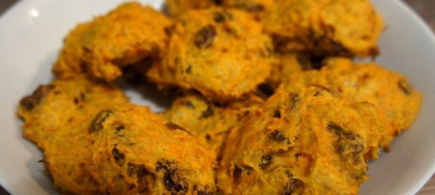 Печенье морковное с изюмом