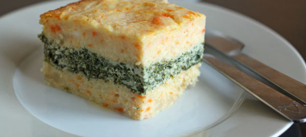 Картофельная запеканка с курицей и шпинатом