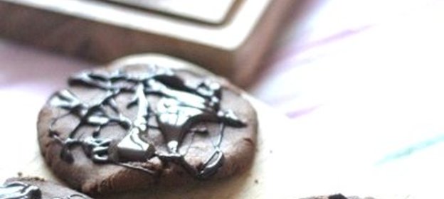Прекрасное шоколадное печенье