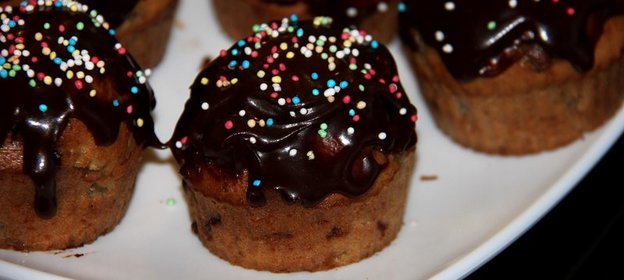 Маффины с шоколадом и бананами