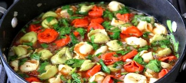 Суп с пельменями