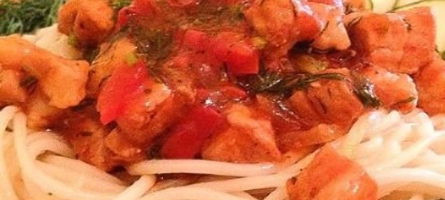 Паста со свининой в томатном соусе