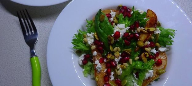 сладкий салат с грушей