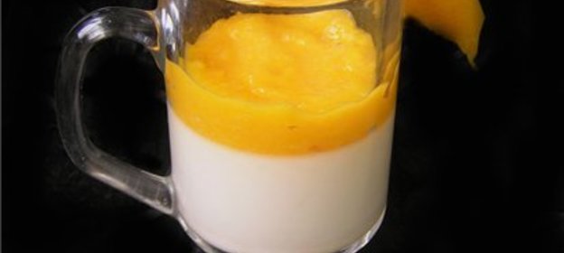 Mango panna cotta