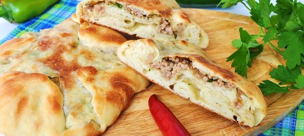 Лепешка с мясной начинкой фетир от весёлого Ахмеда