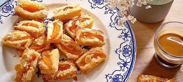 Печенье с абрикосом и миндалем