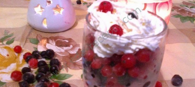 Ягодный десерт Пятиминутка