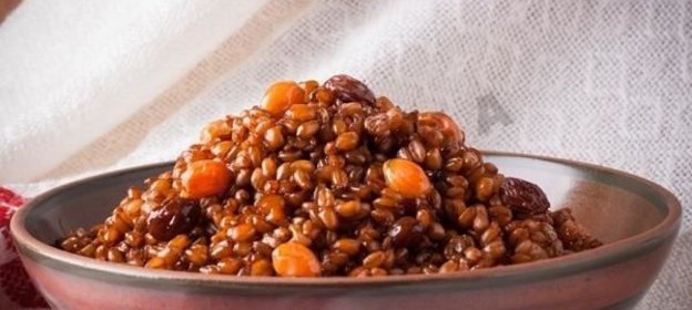 Рождественская кутья из пшеницы с изюмом