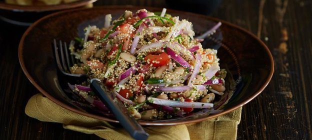 Перуанский салат из фасоли лима и киноа