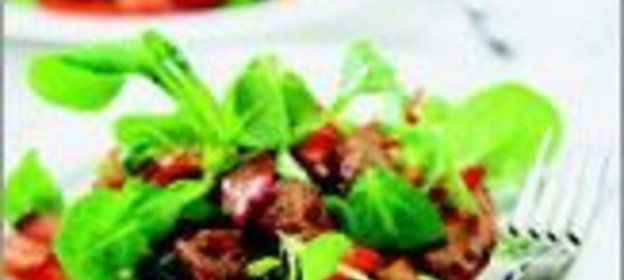 Салат из куриной печенки и латука