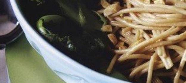 Ароматные спагетти с арахисовым соусом