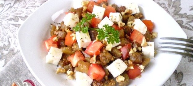 Салат из баклажанов с сыром