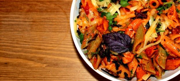 Сливочная томатная паста с чесноком