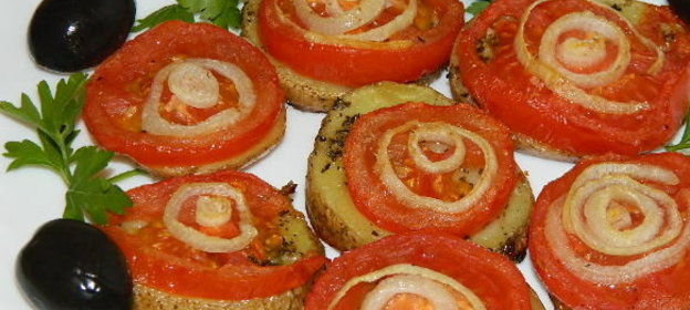 Картофельная запеканка с помидорами «Серпантин»