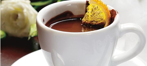 Горячий шоколад с корицей