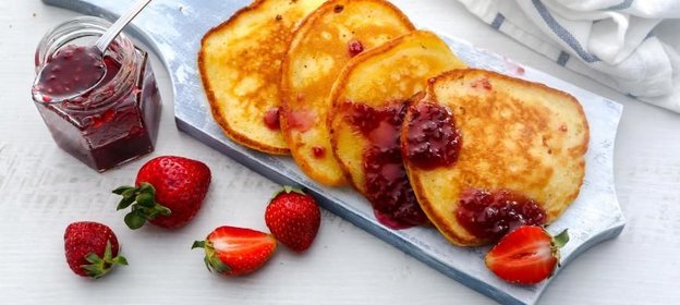 Оладьи на простокваше, с кукурузной мукой