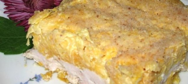 Запеканка из курицы, тыквы и сыра