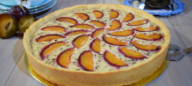 Пирог с рикоттой, шоколадом и сливами. Видео