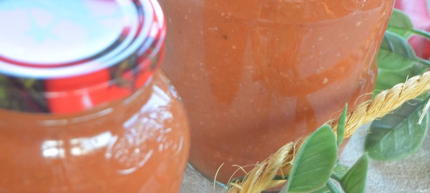 Томатно-сливовый соус с чесноком в мультиварке