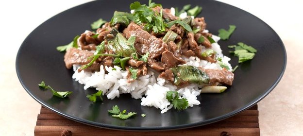 Говядина с базиликом по‑тайски